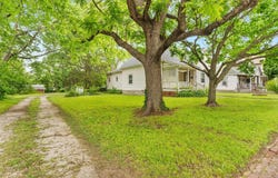 939 S Missouri Avenue, Springfield, MO 65806