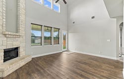 224 Oyster Crk, Buda, TX 78610