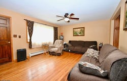 17-15 Radburn Rd, Fair Lawn Boro, NJ 07410-4415
