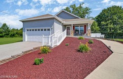 526 Turkey Oak Rd, Crossville, TN 38555