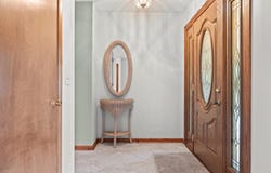 N2w27233 Lyles Dr, Waukesha, WI 53188