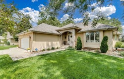 1824 Seville Dr, Hutchinson, KS 67502