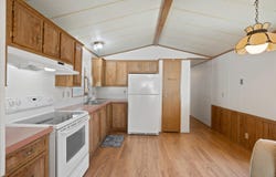431 Ashwood Drive, Grants Pass, OR 97526