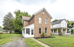 211 Buckingham Street, Newark, OH 43055