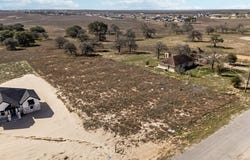 744 Lake Valley, La Vernia, TX 78121