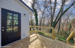 801 W 2nd Ave, Lenoir City, TN 37771