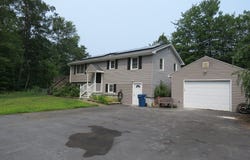 28 Savoy St, Billerica, MA 01862
