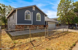 801 N 6Th Drive, Show Low, AZ 85901