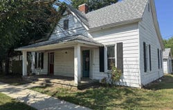 206 N Third Street, Owensville, IN 47665