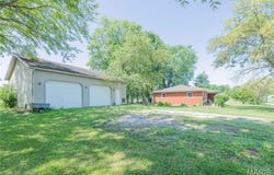 1302 Carribean Drive, Edwardsville, IL 62025