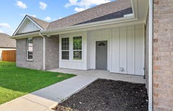 903 W Cardinal Street, Ector, TX 75439