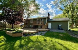8563 72nd Street S, Cottage Grove, MN 55016