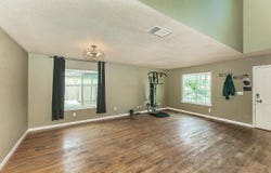 671 Cambria Lane, Lemoore, CA 93245