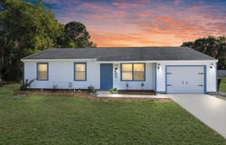 2122 SE Heathwood Circle, Port Saint Lucie, FL 34952