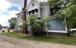 1328 Logan Avenue NW, Canton, OH 44703