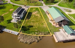 15763 Cypress Point Ln, French Settlement, LA 70733