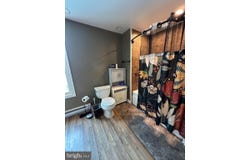 39 W GRAND AVENUE, TOWER CITY, PA 17980