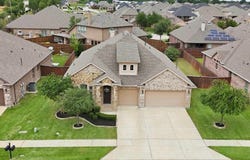 215 Equestrian Road, Hickory Creek, TX 75065