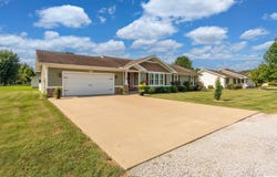 1406 TIMOTHY Lane, West Frankfort, IL 62896