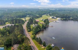 7473 Ely Lake Dr, Eveleth, MN 55734