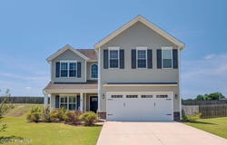 463 Avendale Drive, Rocky Point, NC 28457
