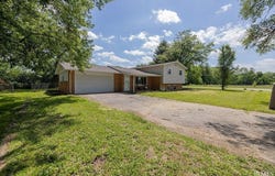 7700 S County Road 200 W, Muncie, IN 47302