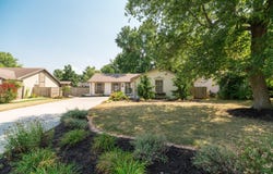 1756 E Swallow Street, Springfield, MO 65804