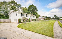 27 K Drive, PENNSVILLE, NJ 08070