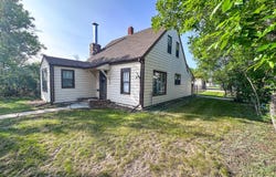702  4th Ave S, Glasgow, MT 59230