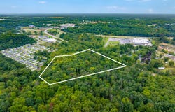1020 M-40, Paw Paw, MI 49079