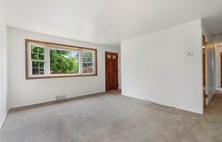 250 Burch Dr, Coraopolis, PA 15108