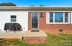 1745 26th Street NE, Hickory, NC 28601