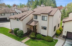 15 Kennedy Court, Middletown, NJ 07748