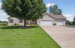 2807 Morgan Road, Eaton Rapids, MI 48827