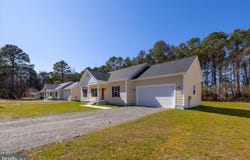 321 HUNTSMAN WAY, MONTROSS, VA 22520