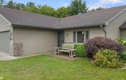 1697 10 Street SW, Mason City, IA 50401