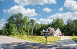 698 Dixon Bridge Road, Maysville, GA 30558