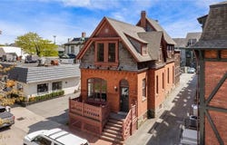 3 Memorial Boulevard, Newport, RI 02840