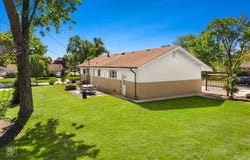 580 NEWARK Lane, Hoffman Estates, IL 60169