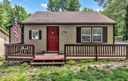 5715 Parkview Avenue, Kansas City, KS 66104