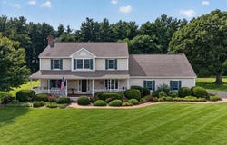 13 High Field Lane, Chester, CT 06412