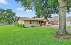 126 Pawnee Trail, Lake Kiowa, TX 76240