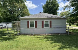 1026 E Noleman Street, Centralia, IL 62801