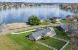 3996 Apple Valley Drive, Howard, OH 43028