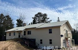 50672 Paradise, Lake Linden, MI 49945