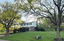 1537 Field Club Dr, Franklin Park, PA 15237