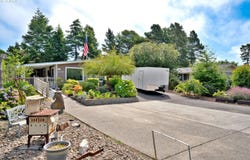 1601 RHODODENDRON DR, Florence, OR 97439