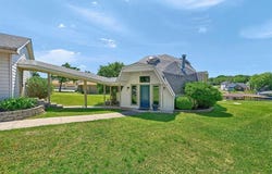 114 E Seminole Drive, Lake Kiowa, TX 76240