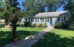 2 Naushon Road, Mashpee, MA 02649