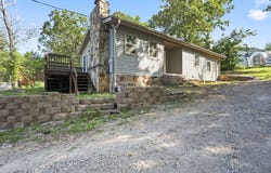 594 Labradore Lane, Lampe, MO 65681